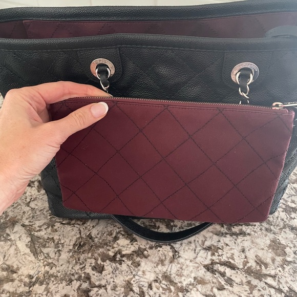 Channel caviar quilted tote, purse with matching pouchlette - Picture 7 of 16